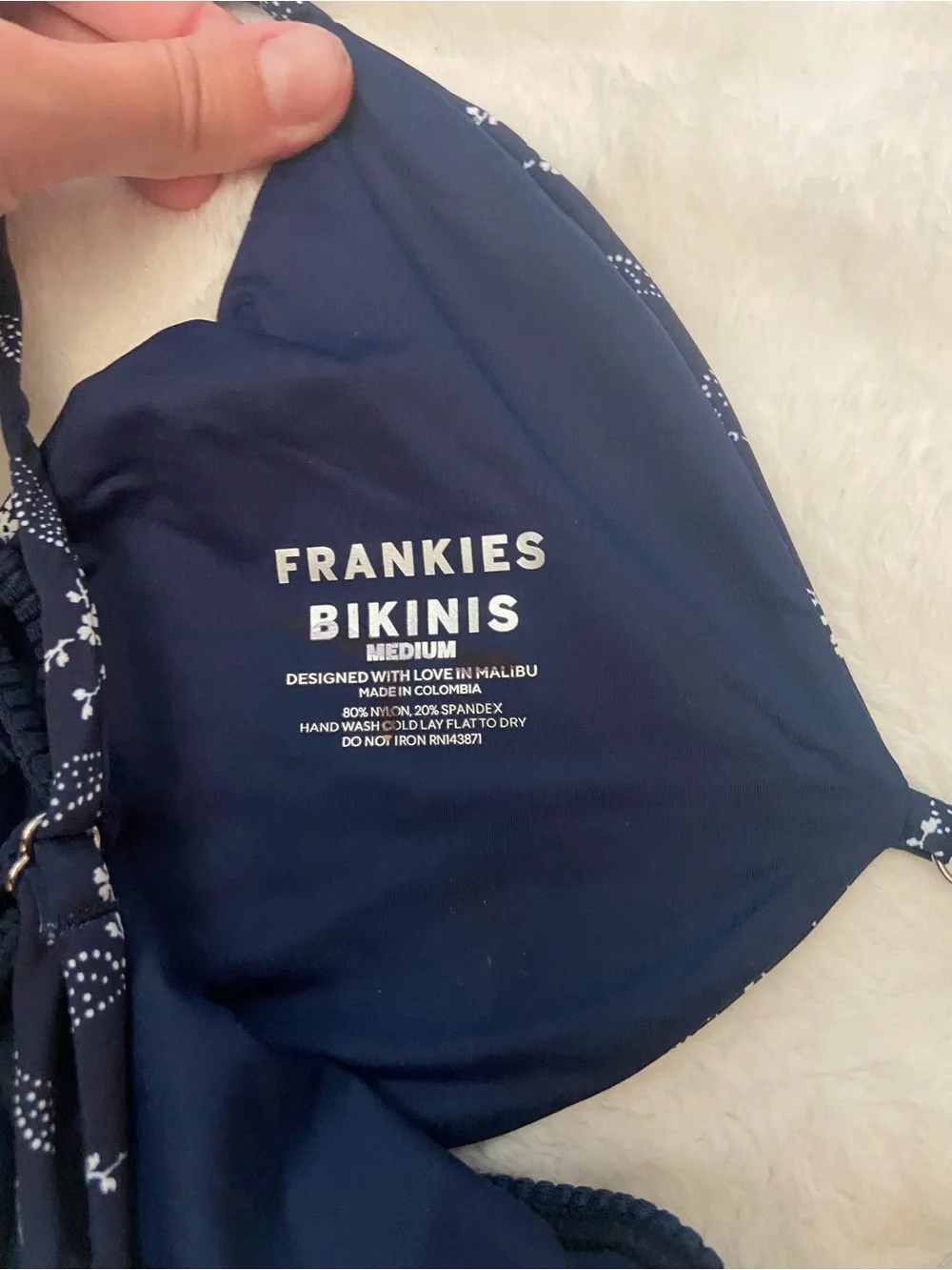 New! Frankies Bikinis Bellamy Navy Floral Triangle Bikini Top 39419